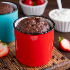 Carob and strawberry mug cake.