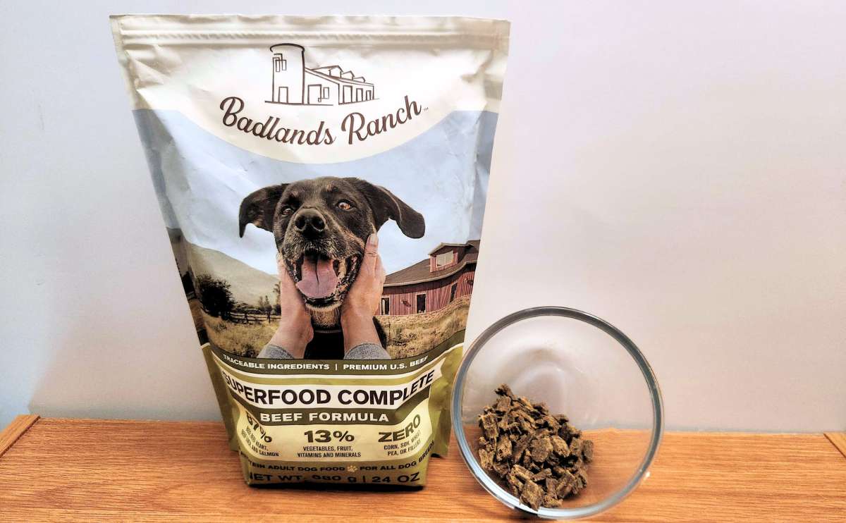 Badlands Ranch Dog Food beef bag and bowl