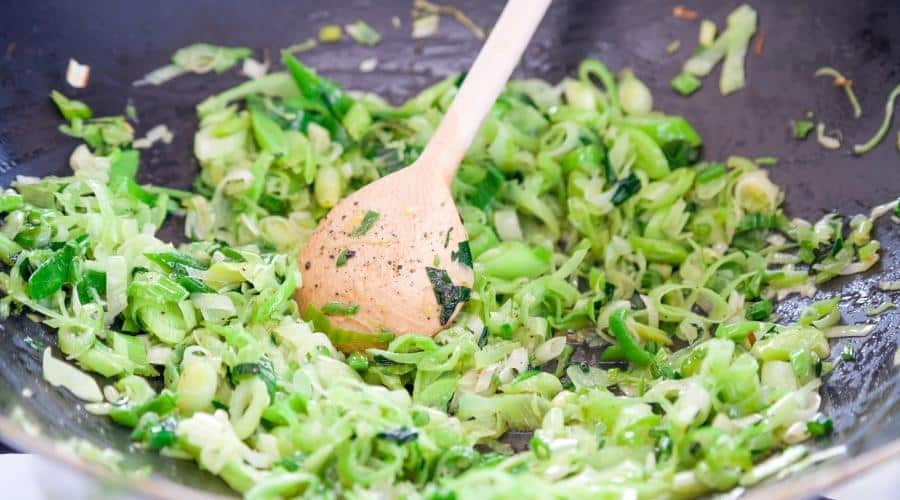 Cooked chopped leeks