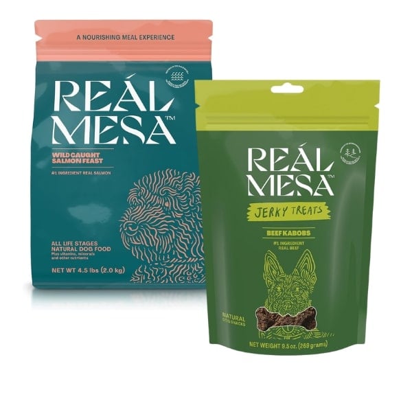 REÁL MESA™ dog food and jerky treats sticks.
