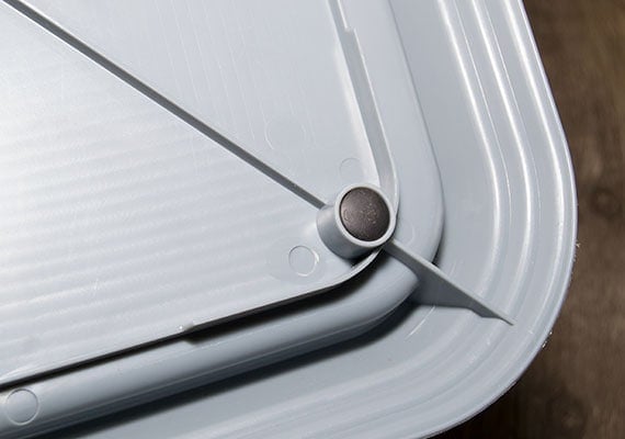 rubber non-slip stopper on the bottom of the Dogit Puppy Pad Holder Tray