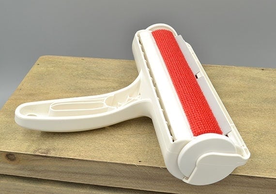 Underside of the ChomChom roller pet hair remover