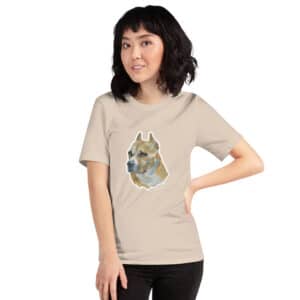 Woman in Pitbull shirt